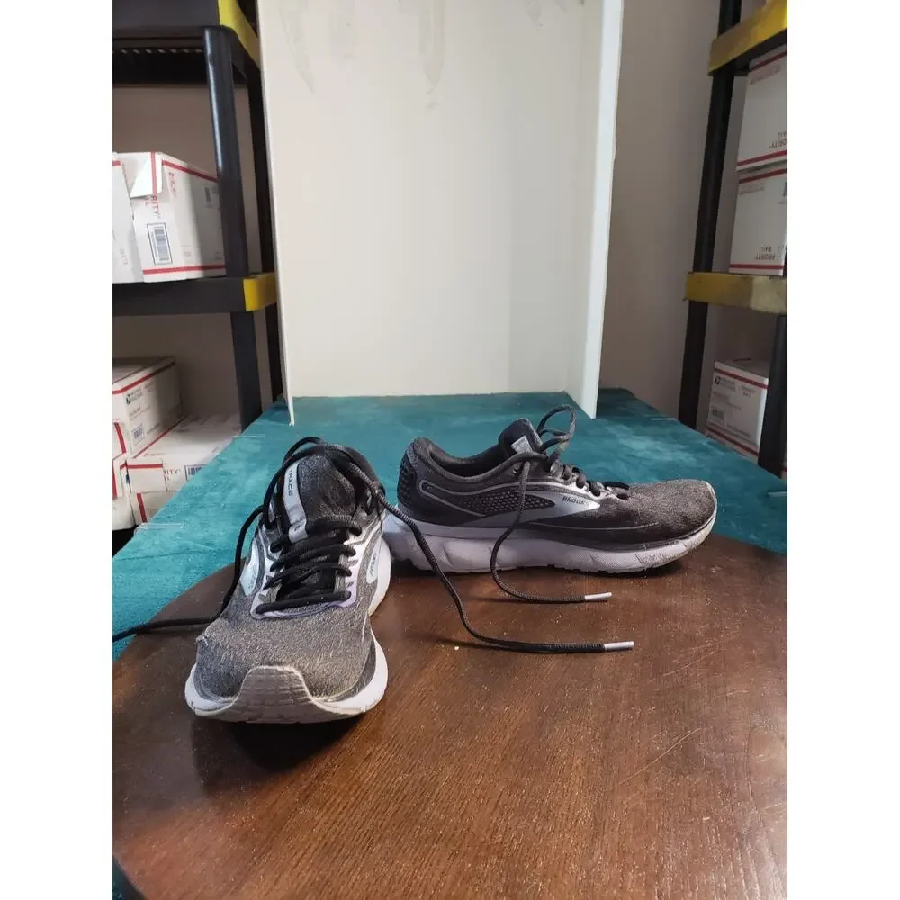 Brooks Trace 2 Shoes Size 9 Womens Black Running Gym Marathon 1203751B049